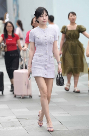 2476-2=108√白皙美腿美足小姐姐～ 13P