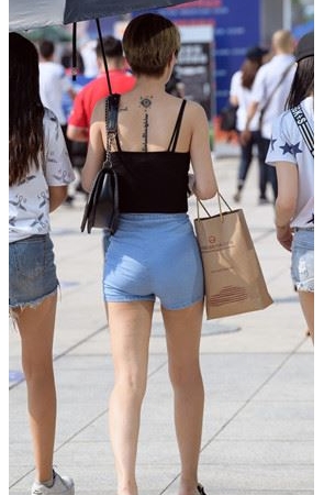 短发圆润热裤MM(40P)