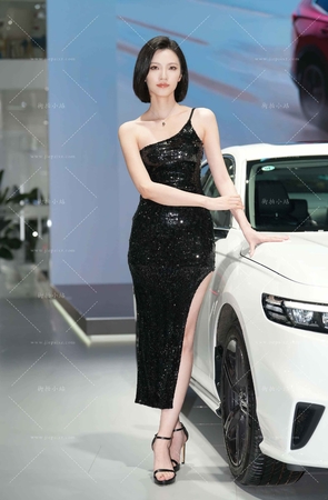 黑色吊带长裙车模美足 [21P]
