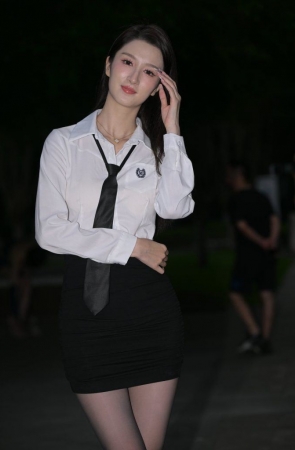 一始街拍作品  黑白搭配通勤风 [115P1V-3.30GB]