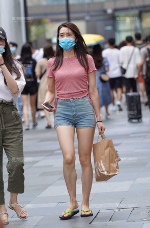紧牛热裤