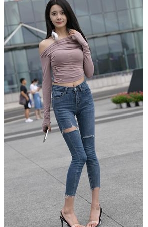 紧身牛仔裤长腿美女(138P)