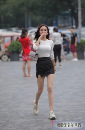 短裙，肉丝，美腿小姐姐3A1517[295M]