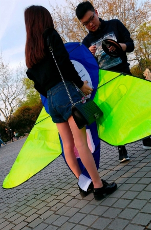 热裤清纯美女姐姐
