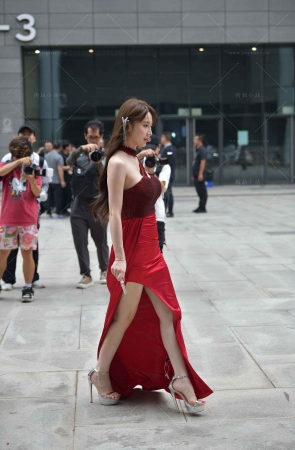 红色长裙美女---陈77