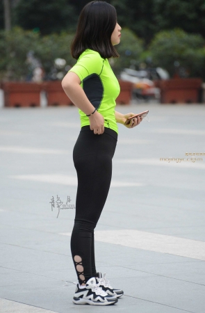 运动裤小妹----（10P）