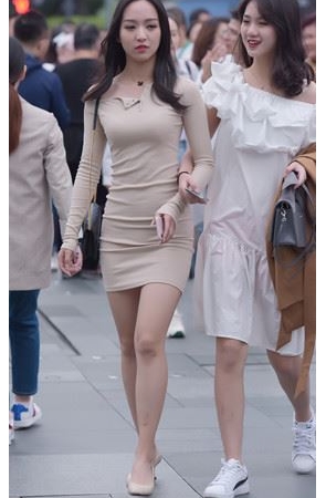 （套图）娇小的连体裙美女(72P)