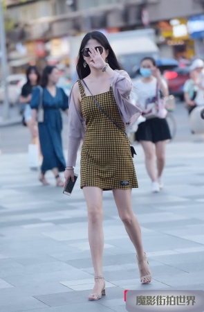 打招呼的美女3A1277[621M]