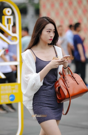 浓眉大眼 水灵贤惠