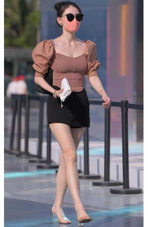 戴着墨镜的漂亮小姐姐(71P)[1.16G/JPG]