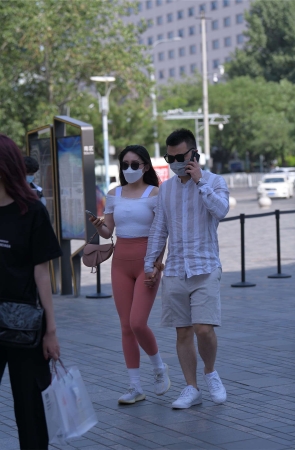 红石街拍作品 - 粉色性感瑜伽