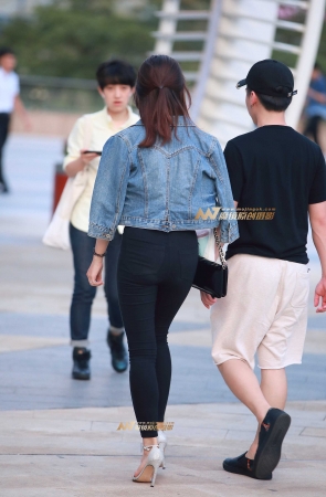 紧身裤，凉高，美女