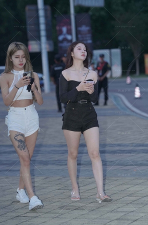 美腿mm
