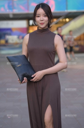 从容，优雅、温柔、腼腆，