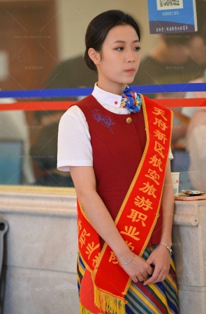 SH25-40-40√天府机场-站岗呢 6P