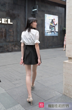路过随手给短裙高跟美女拍了几张3A630[1.03G]