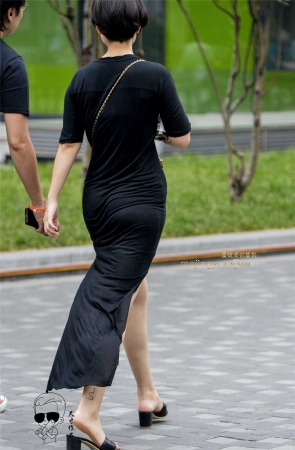 紧身长裙包裹出美臀魅力（2016年11月10日15P）