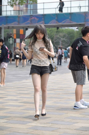 青春小姐姐