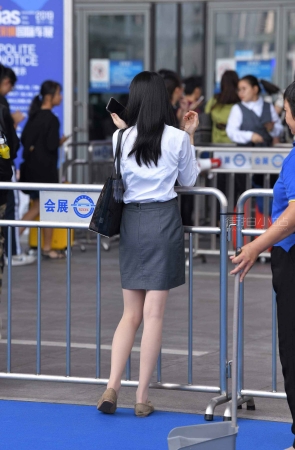 等人的美眉