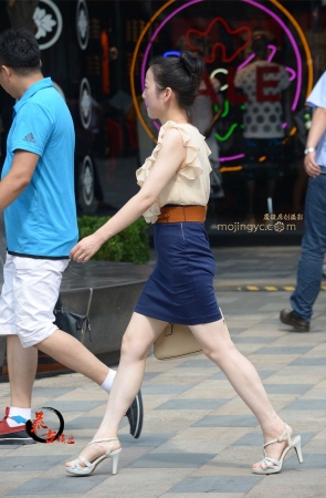 11-17 牛仔紧身一步裙