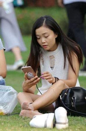 No992 大长腿下的一双短肉丝，就把这妹子当成我请来的模特吧 第1套