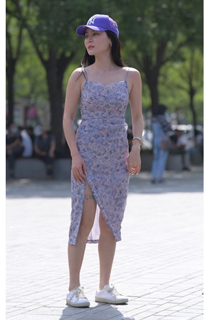 吊带长裙小姐姐(86P)[1.66G/JPG]