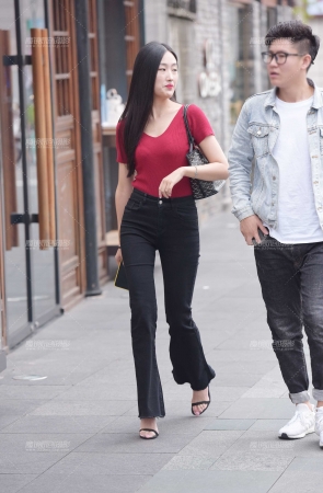 丰满的美女