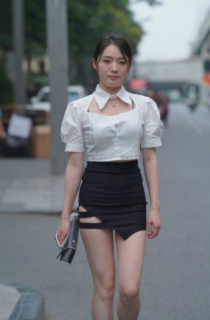 黑白搭配魅力短裙 [589P1V-19.7GB]