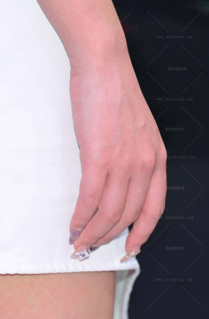 25830-12-54√美腿美足美女-洛洛 9P