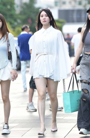 迷人美腿热裤··240611-4-49 15P