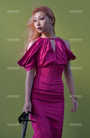 性感高跟长裙美女