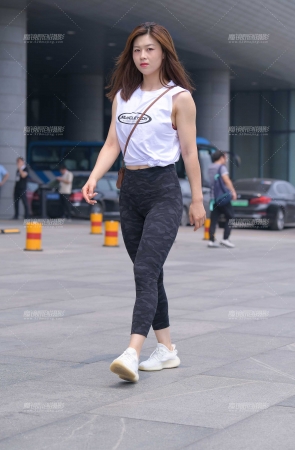 搭讪瑜伽美女