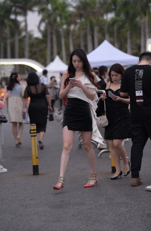 21416-3+118好美的小姐姐~