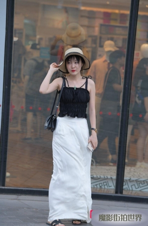 笑容很甜的美女MJ1792[918M]