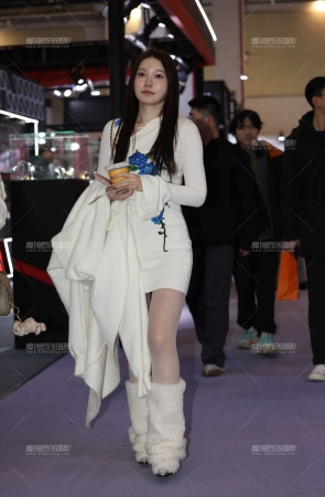 20250329白丝mm