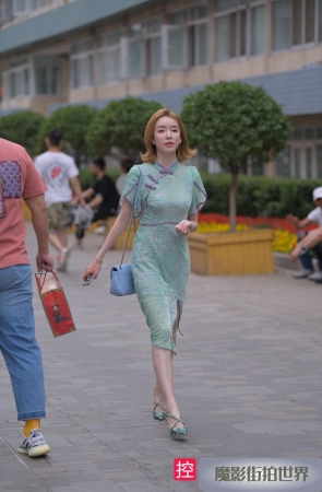 美女笑的很甜MJ564[2.36G]