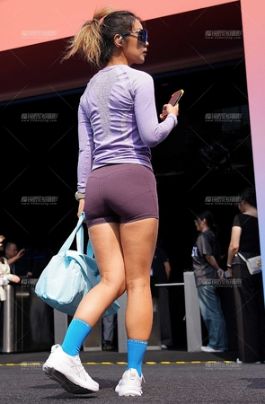 紫色紧身运动装两组 [20P]