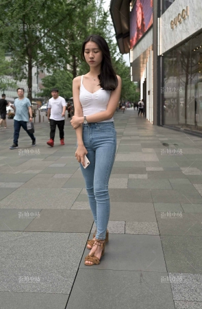 蓝牛美女