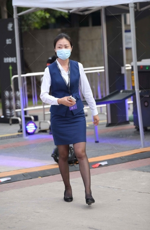 嘿丝工装美女