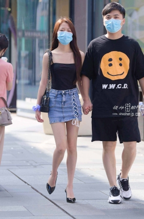 2083-19+26/纤细美腿女友 5P