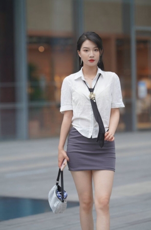 kaine模拍作品  制服气质美女 面若桃花明眸皓齿 [795P2V-24.2GB]