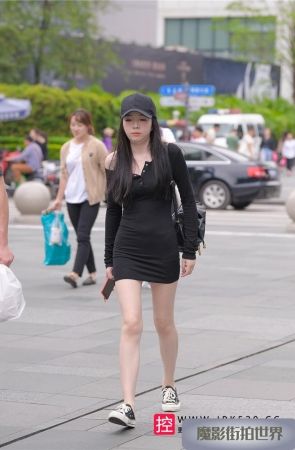 白皙美腿，连体包屯裙小姐姐3A3162[296M]