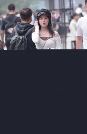 戴帽子美女