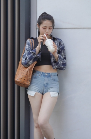 爱笑的女孩