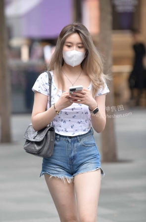 22616-20+95白皙肉腿热裤女孩 18P