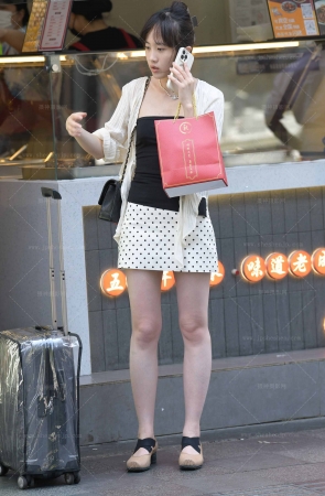 25519-5=31√街拍小姐姐 7P