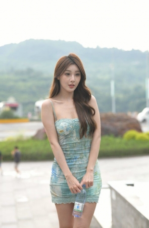 气质吊带修身裙 [61P-1.26GB] 