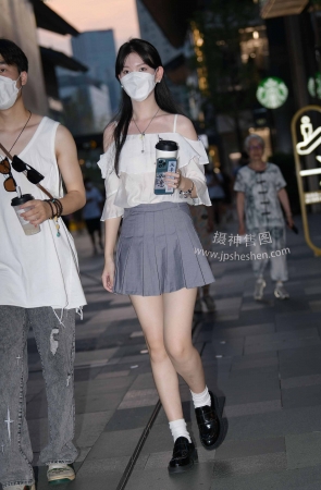 妹子又禁又欲的 谁不心动？230707-5-106 15P