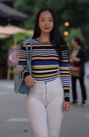 搭讪了，非常不错的小姐姐