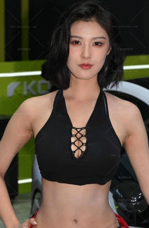 26320-21-216√短剧明星-大胸肉丝程儿【套图➕4k 11P